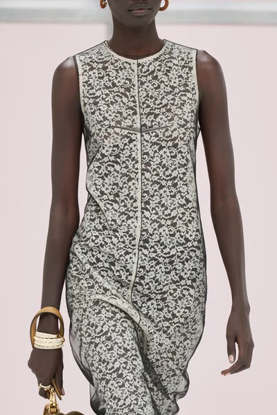 Look 38